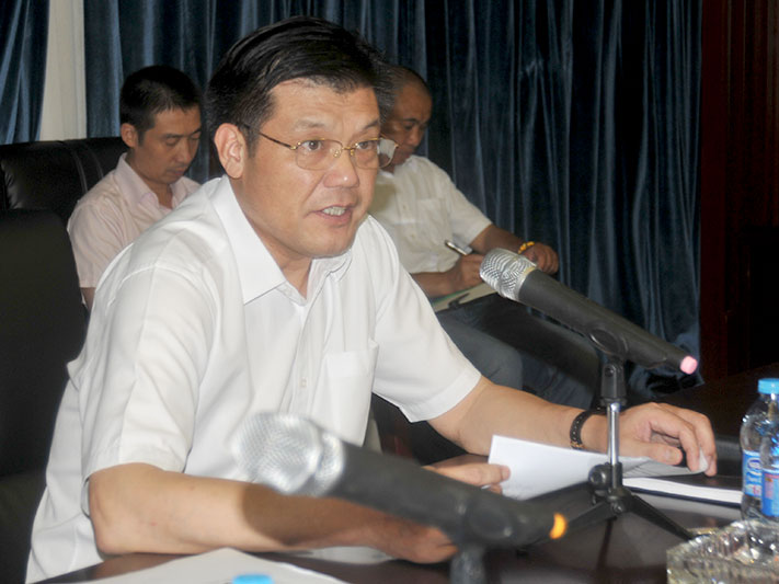 1公司董事长、总经理阮菊明在会上讲话.jpg